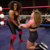 Bad Black and Beautiful : Woman Wrestler